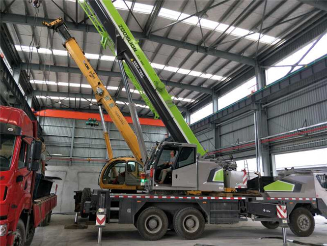 灵台县高空车出租需要注意哪些安全事项？